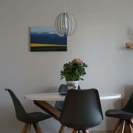 Merikoti Glowe Bagian luar foto