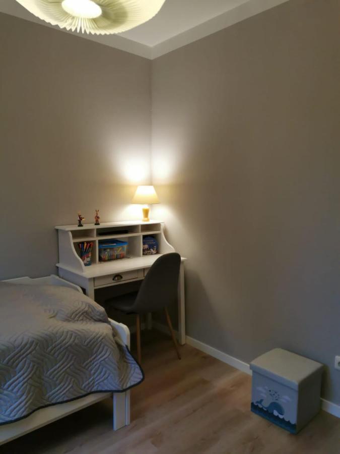 Merikoti Glowe Bagian luar foto
