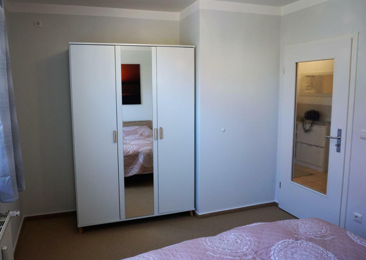 Merikoti Glowe Bagian luar foto